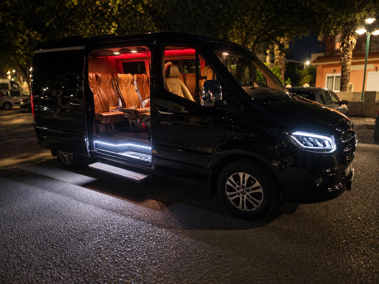 The Vtravel vehicle ready to welcome passengers